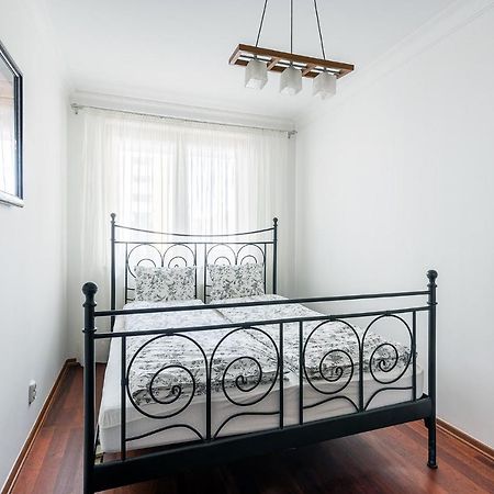 Bukowinska 12 Prywatne Mieszkanie 80M2 Z Dwiema Sypialniami I Balkonem 2X Bezplatne Miejsca Parkingowe Samodzielne Zameldowanie! Private Garage! Self Check-In System! Warszawa Eksteriør billede