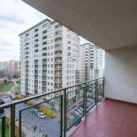 Bukowinska 12 Prywatne Mieszkanie 80M2 Z Dwiema Sypialniami I Balkonem 2X Bezplatne Miejsca Parkingowe Samodzielne Zameldowanie! Private Garage! Self Check-In System! Warszawa Eksteriør billede