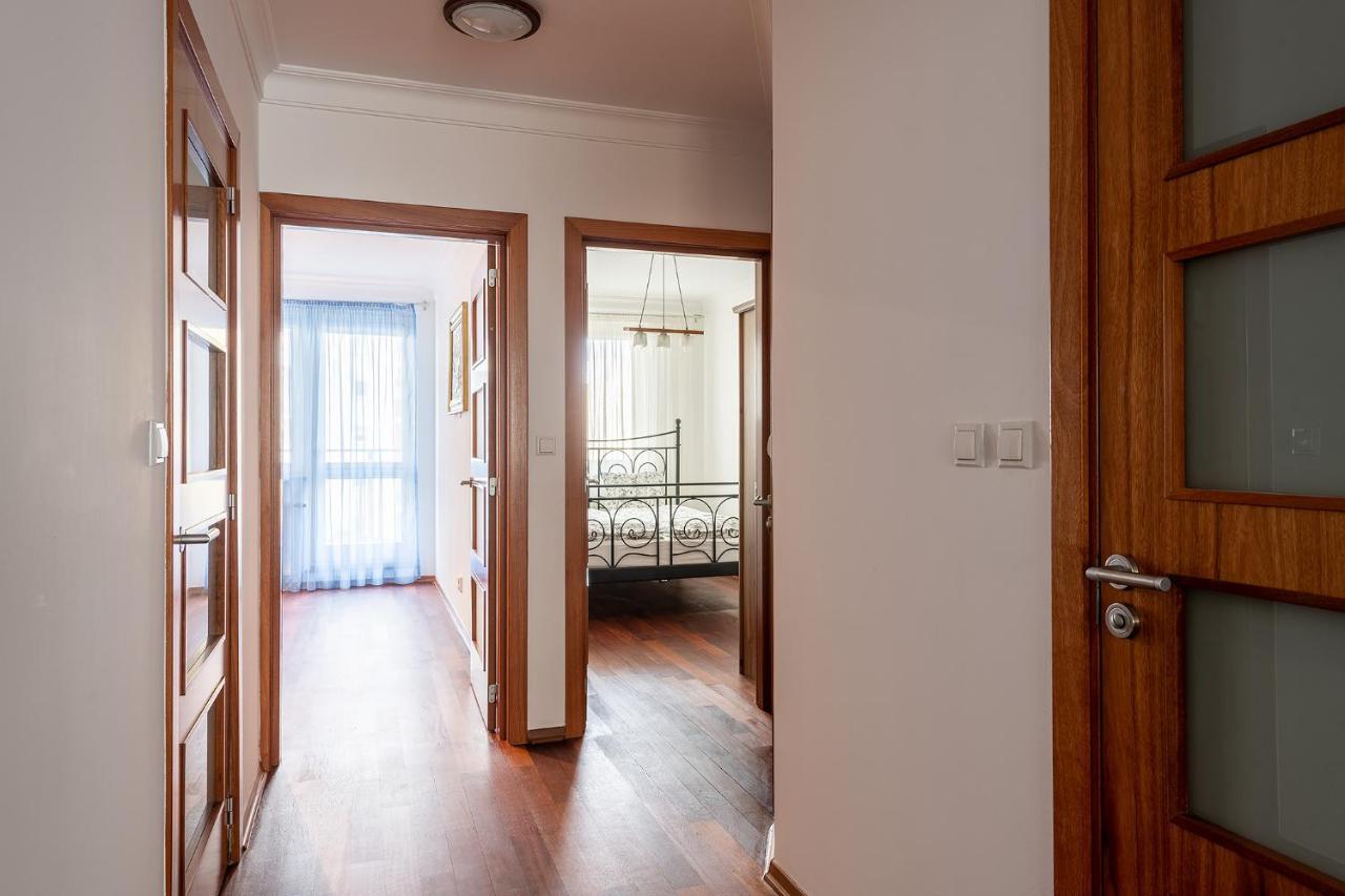 Bukowinska 12 Prywatne Mieszkanie 80M2 Z Dwiema Sypialniami I Balkonem 2X Bezplatne Miejsca Parkingowe Samodzielne Zameldowanie! Private Garage! Self Check-In System! Warszawa Eksteriør billede