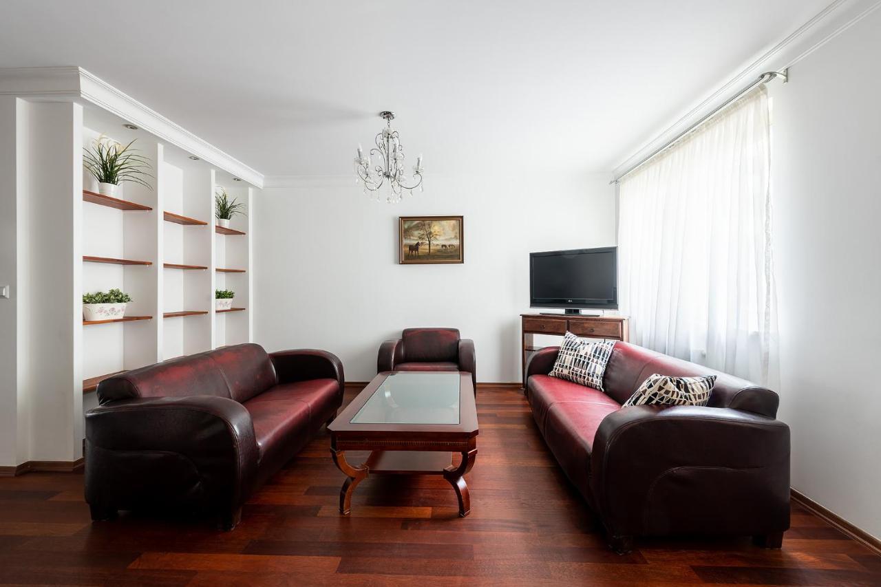 Bukowinska 12 Prywatne Mieszkanie 80M2 Z Dwiema Sypialniami I Balkonem 2X Bezplatne Miejsca Parkingowe Samodzielne Zameldowanie! Private Garage! Self Check-In System! Warszawa Eksteriør billede